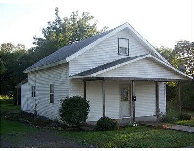 213 Arnold Ave photo 1