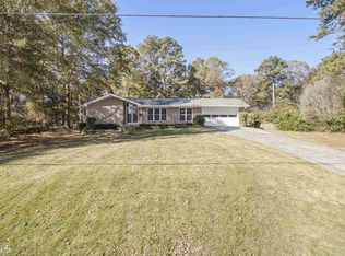 300 Gilbert Rd, Fayetteville, GA 30214