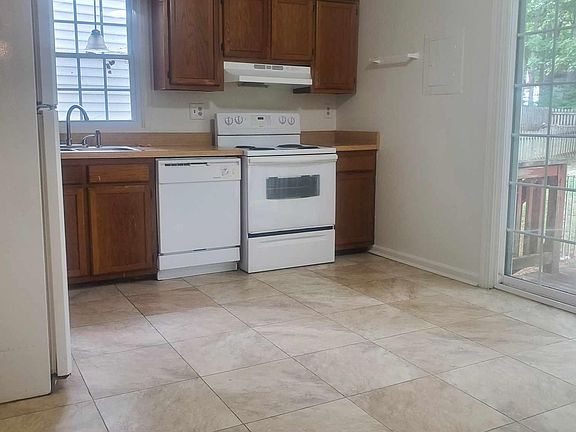 5th image of 4903 Dunncroft Ct