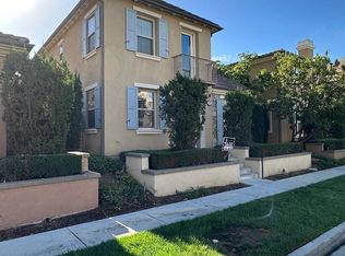 87 Twin Gables Irvine Ca, Irvine, CA 92620
