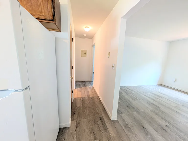801 Vest Ave #B — Photo 2
