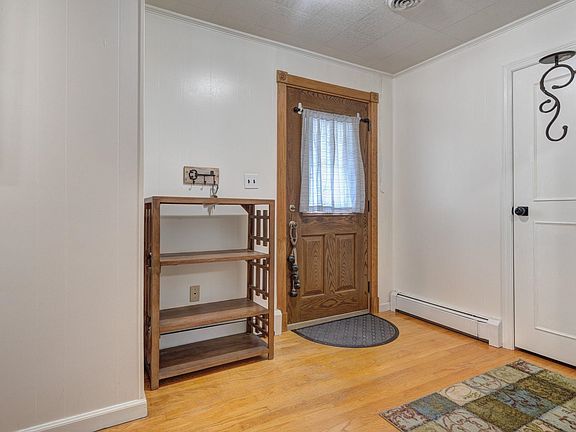 4th image of 431 Alleghany St