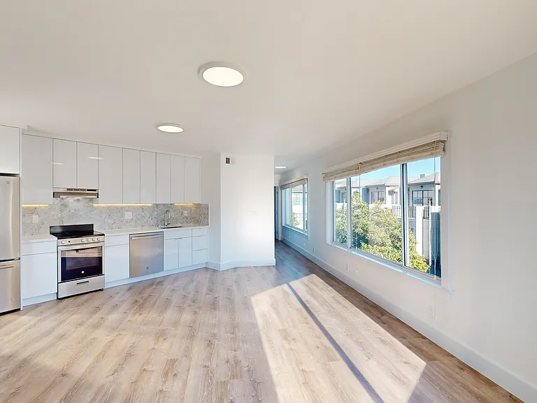 975 Burnett Ave #1 — Photo 3