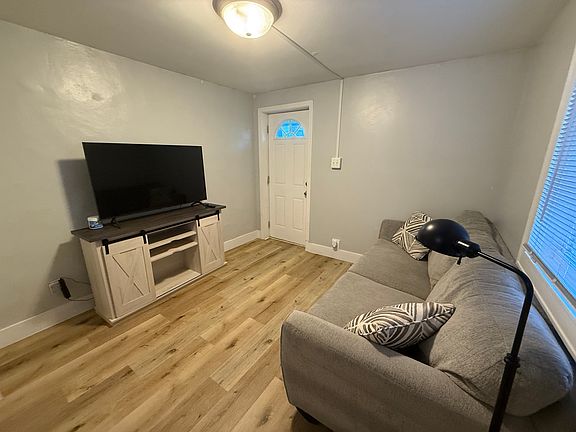 3rd image of 3997 S Whetsel Ave #3