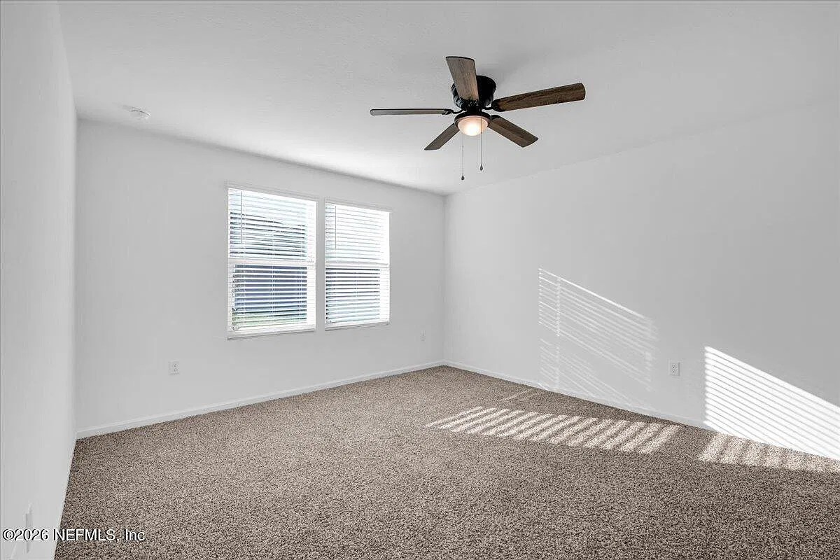 3 bed, 2.0 bath, 1711 sqft, $1,995 — Photo 4