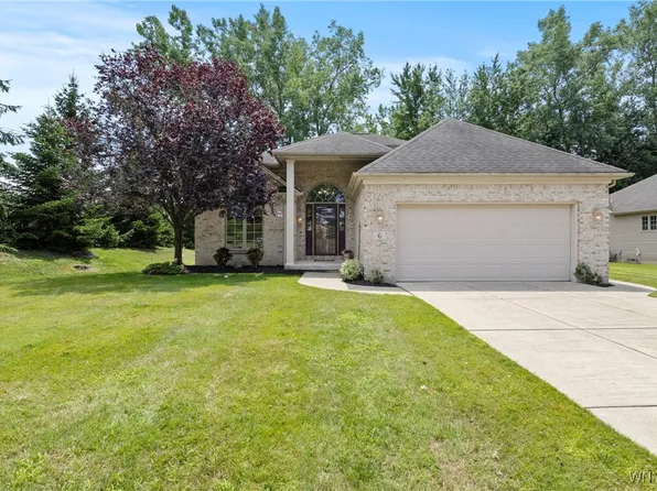6 Fair Woods Dr, Buffalo, NY 14221