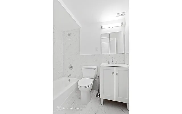 Rented by Douglas Elliman | media 21