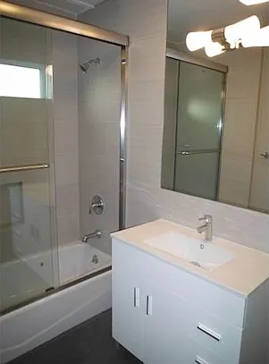 102 N Hayworth Ave #3 — Photo 6