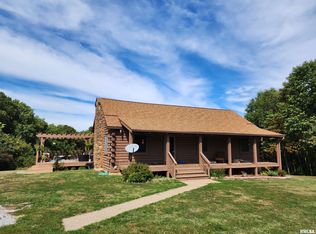 152 Retriever Rd, Carbondale, IL 62902