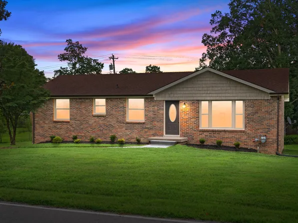 5009 Collinwood Dr, Clarksville, TN 37042