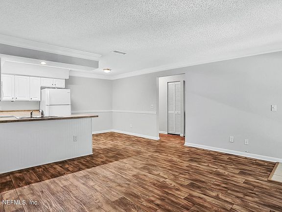 4th image of 100 Fairway Park Blvd #1-2004