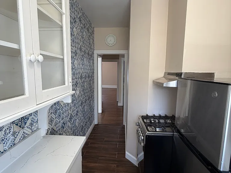 1519 Walnut St #6 — Photo 19