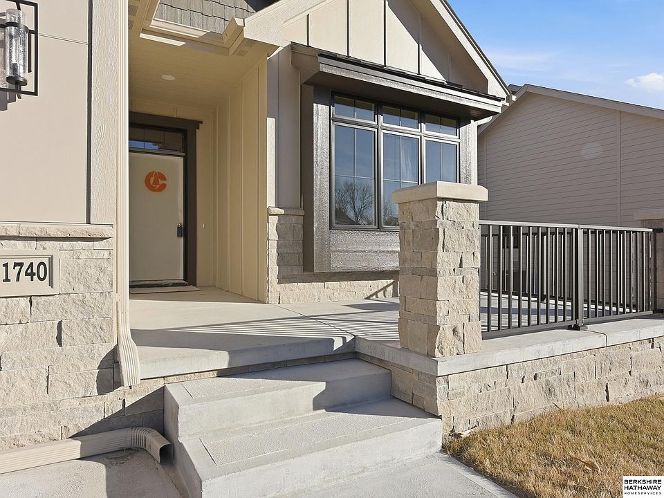 21740 G St, Elkhorn, NE 68022 | Zillow