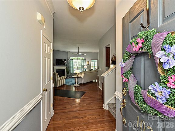 2nd image of 10234 Tintinhull Dr