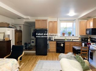 139 Beacon St #1A, Boston, MA 02116