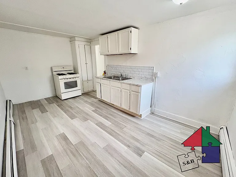 94 Malletts Bay Ave — Photo 33