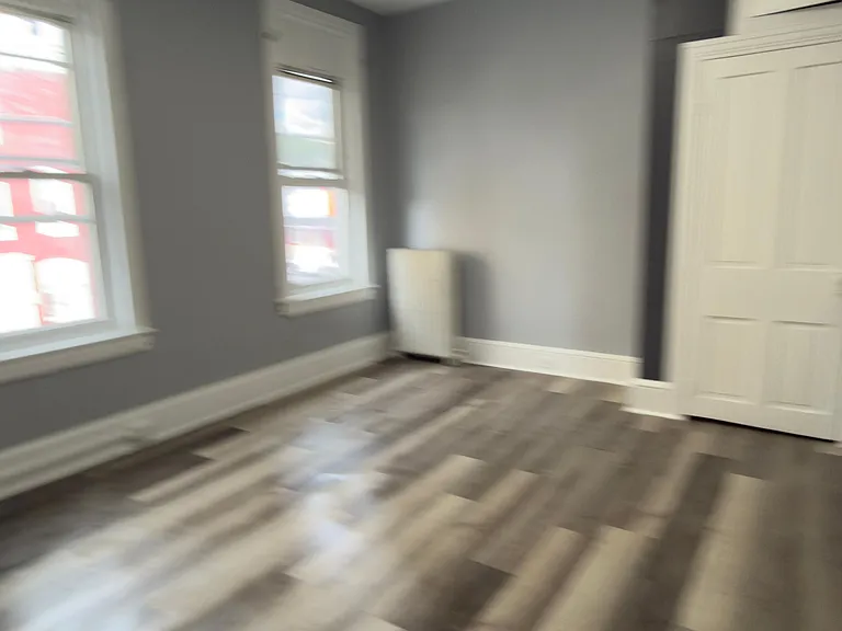 504 N 10th St #2 — Photo 3