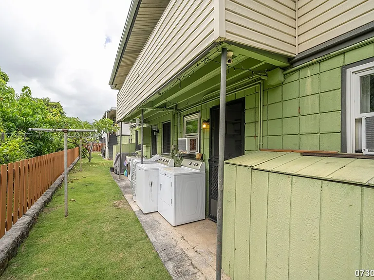 725 Kihapai Pl #B2 — Photo 3