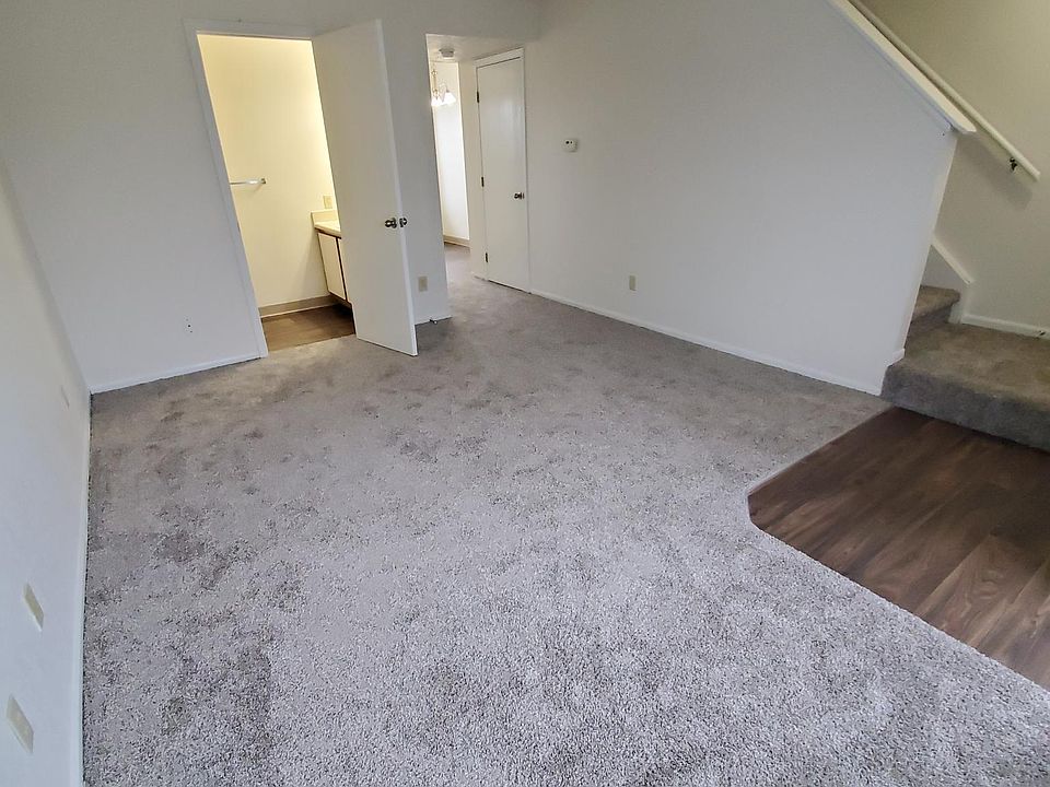 1st image of 6249 Applegrove Ln