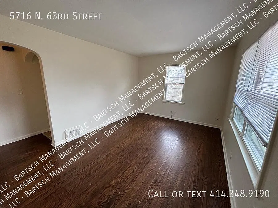 2 bed, $1,300 — Photo 4