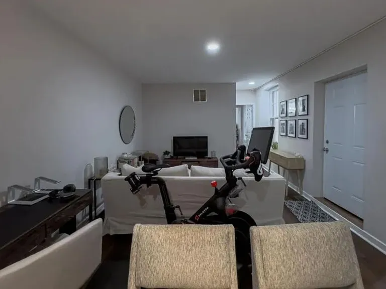 1525 Green St #1RR — Photo 5