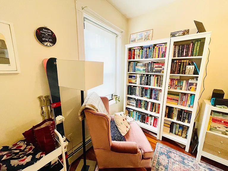 206 Hanover St #6 — Photo 5