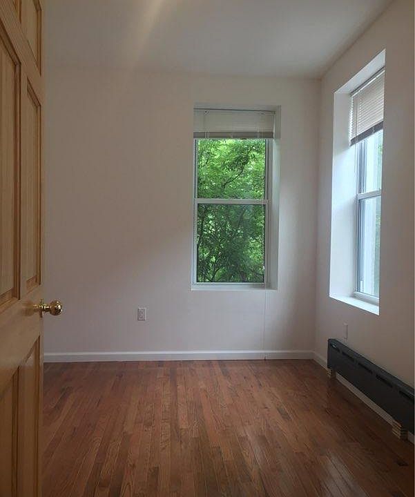 1st image of 355 E 119th St APT 2B