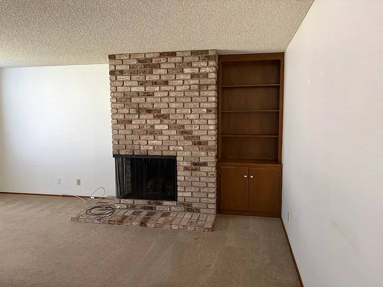 1355 Palos Verdes Dr — Photo 11