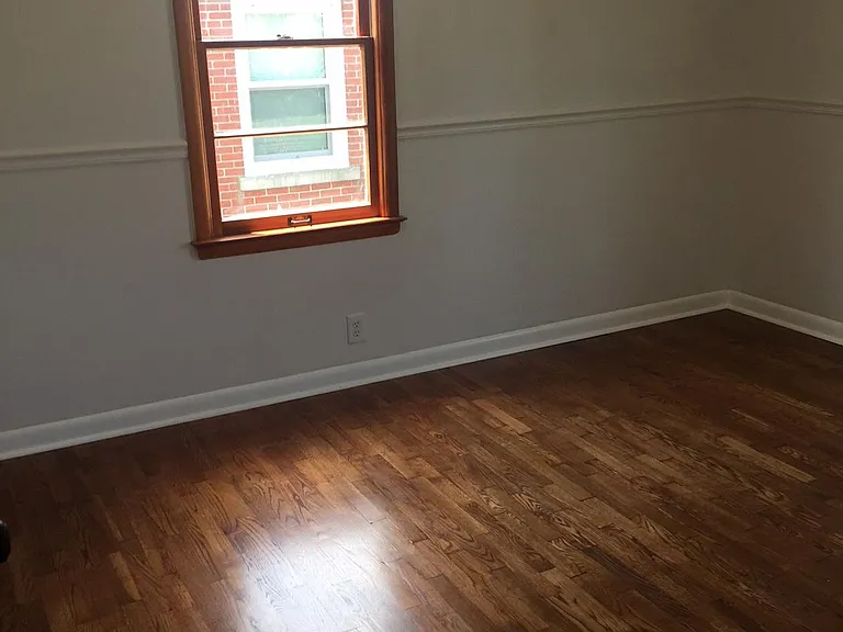 607 Military St — Photo 4