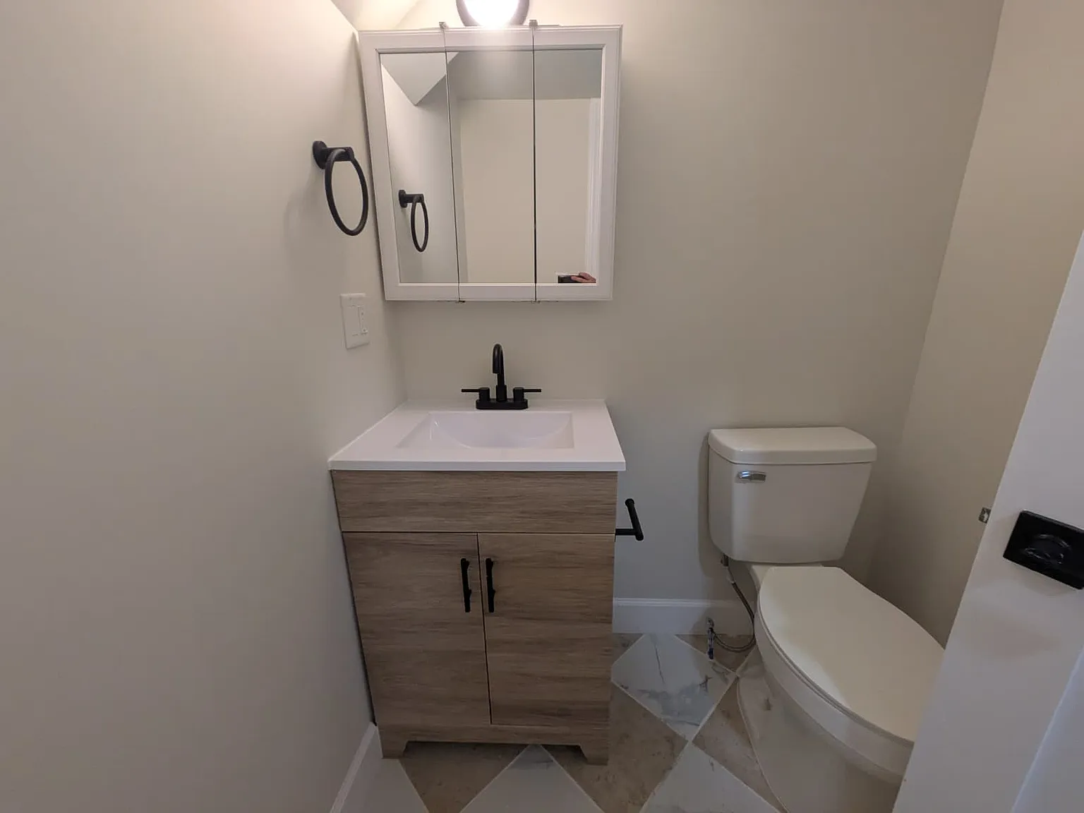 3 bed, 1.5 bath, $2,175 — Photo 3