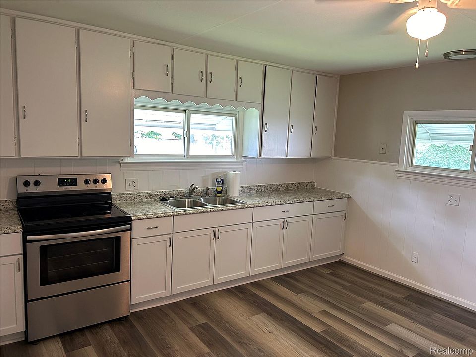 8411 N Middlebelt Rd, photo 6
