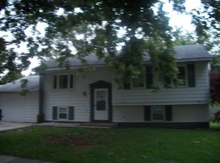 1106 Centennial Dr, Champaign, IL