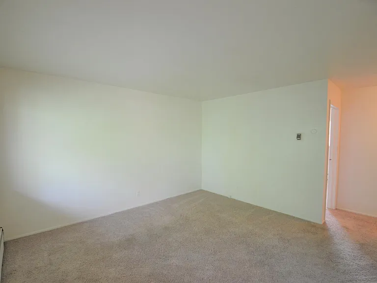 3150 Madison Ave #8 — Photo 3