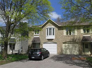 22 Foxglove Ct, Markham, ON L3R3Y3