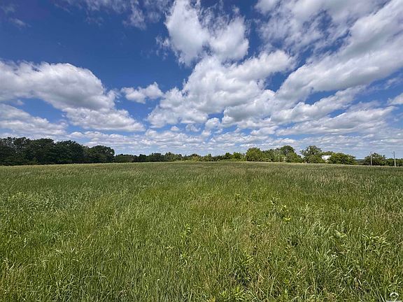 4th image of 143 & Moonlight Rd