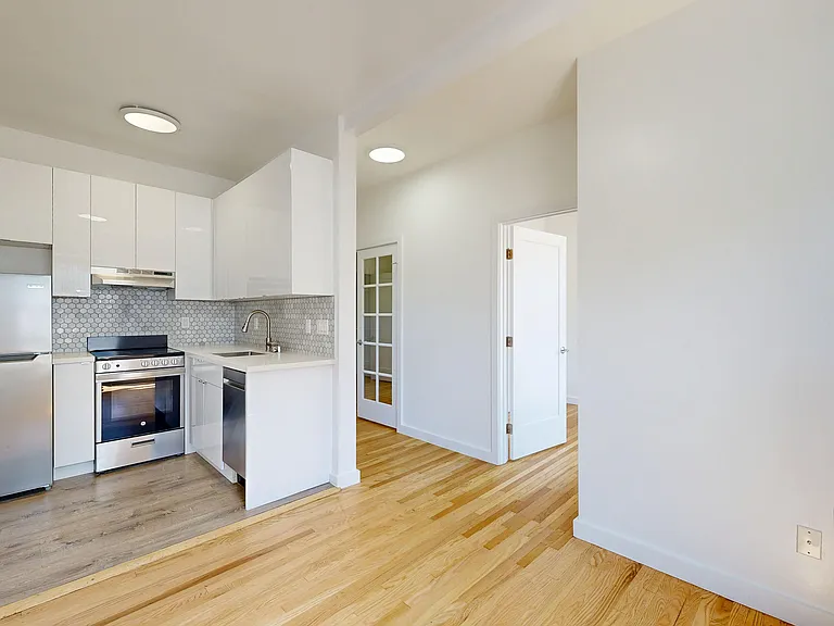 729 Ellis St #408 — Photo 3