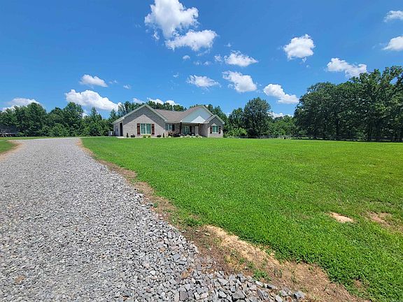 4th image of 10 Blackfork Rd