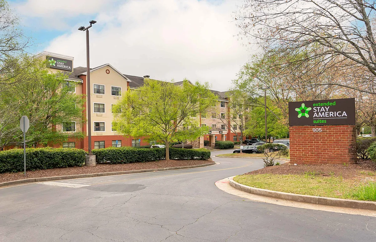 Exterior - Atlanta - Perimeter - Crestline