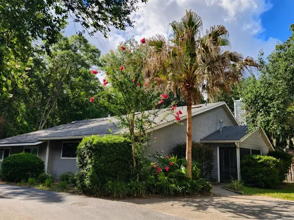3915 NW 7th Pl, Gainesville, FL 32607