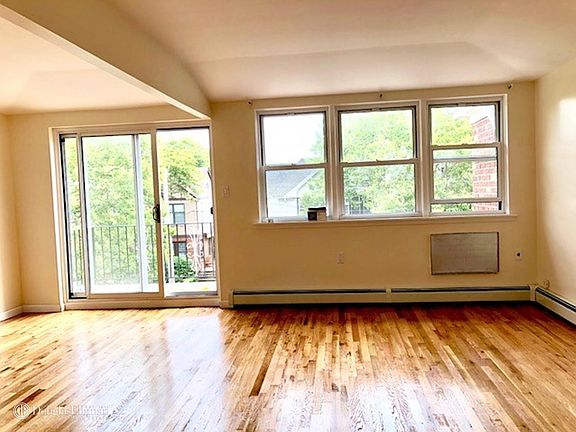 2nd image of 2013 Avenue T APT 2