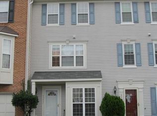 45457 Heritage Trail Sq, Sterling, VA 20164