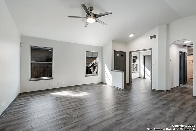 9014 Gill Brg — Photo 10