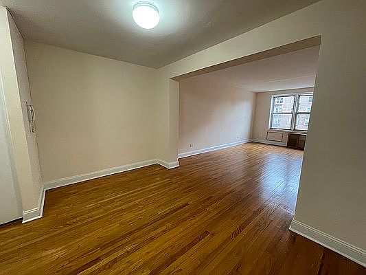 3rd image of 14210 Roosevelt Ave #3