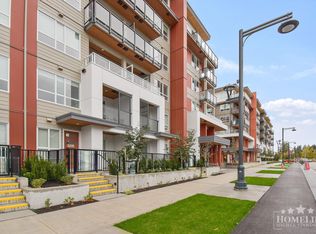 13258 105th Ave #404, Surrey, BC V3T 1Y9