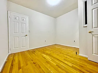 Rented by HOLTON REAL ESTATE INC.