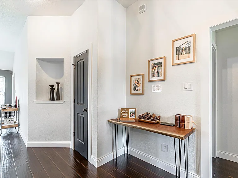 7519 Stonesfield Pl — Photo 3