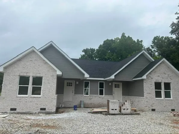 195 Pine Ridge Rd #A, Harriman, TN 37748