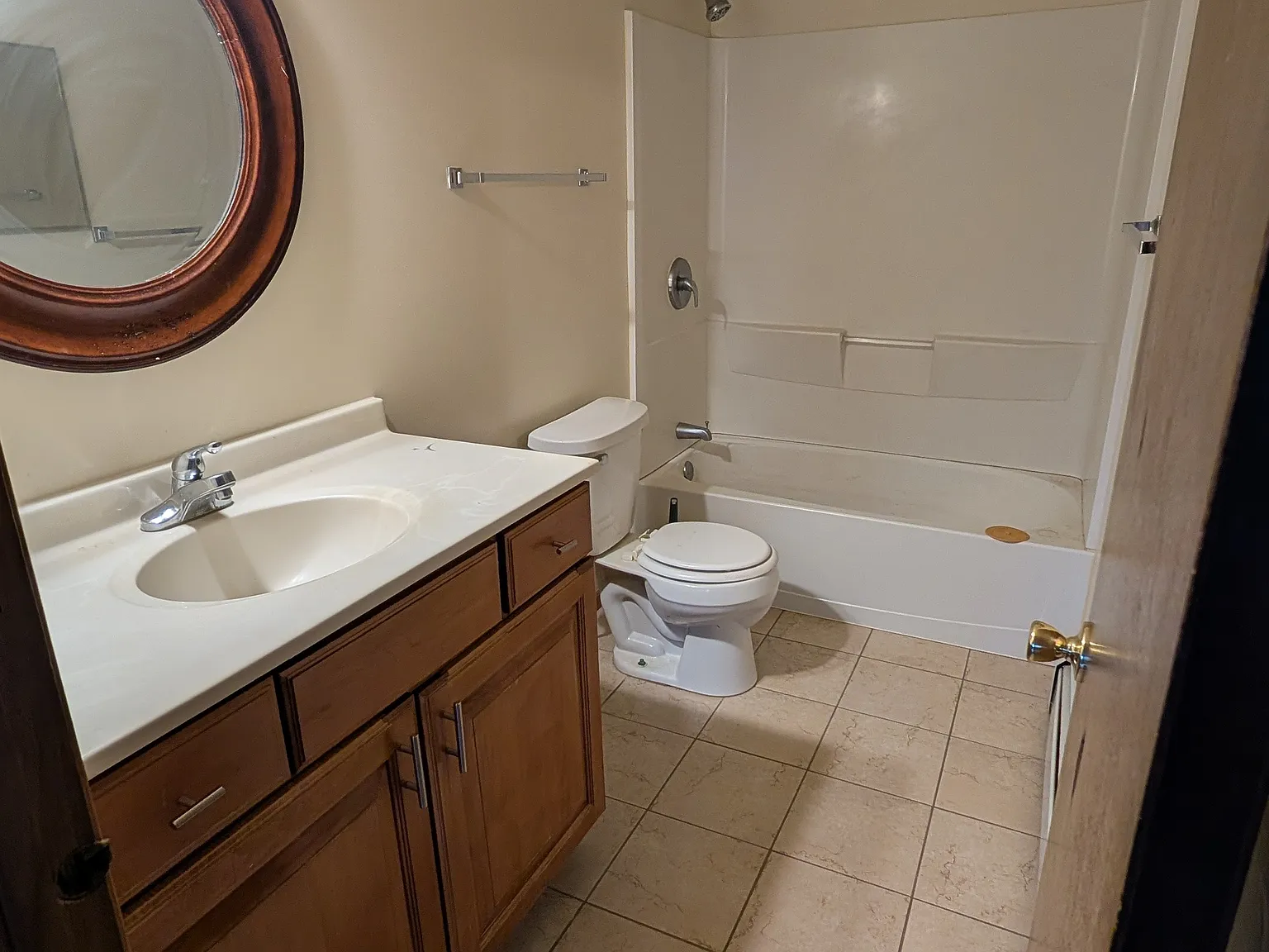 1144 Royal Blvd — Photo 3