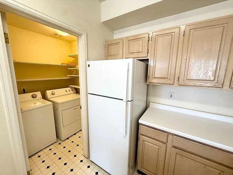 4545 Wheaton Dr #A200 — Photo 9
