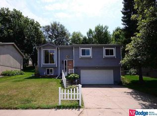 11029 Crown Point Ave, Omaha, NE 68164